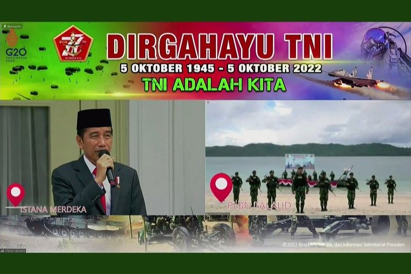 Jokowi menyapa petugas pengamanan di empat titik perbatasan dan terluar