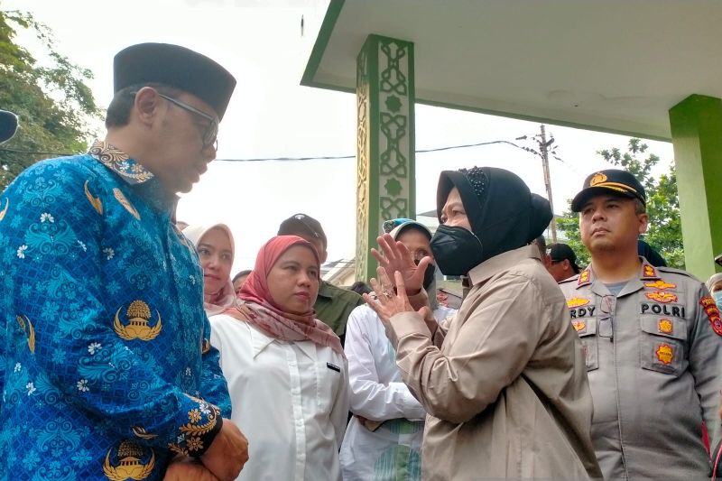 Mensos pastikan keselamatan para pengungsi terdampak longsor Kebon Kelapa Bogor