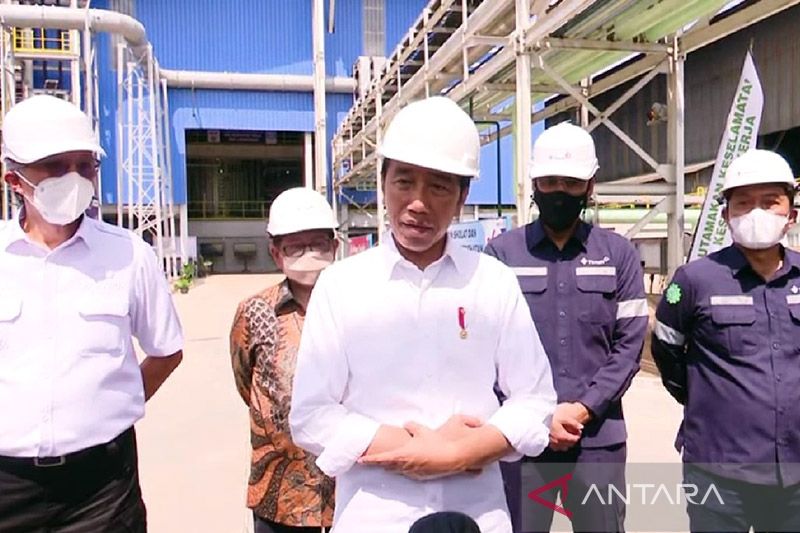 Presiden Jokowi: Smelter baru PT Timah tunjukkan keseriusan hilirisasi