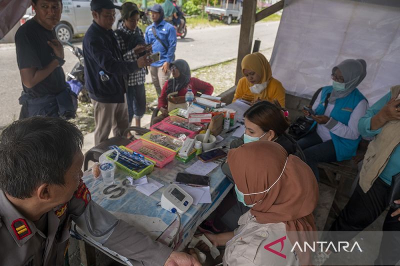 Posko Kesehatan Korban Banjir Pakuli Utara Sigi