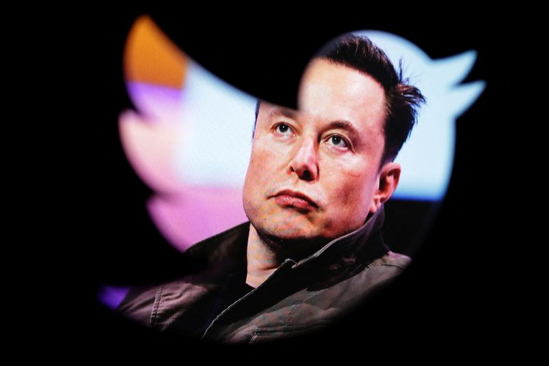 Elon Musk sebut Twitter akan miliki dewan moderasi konten