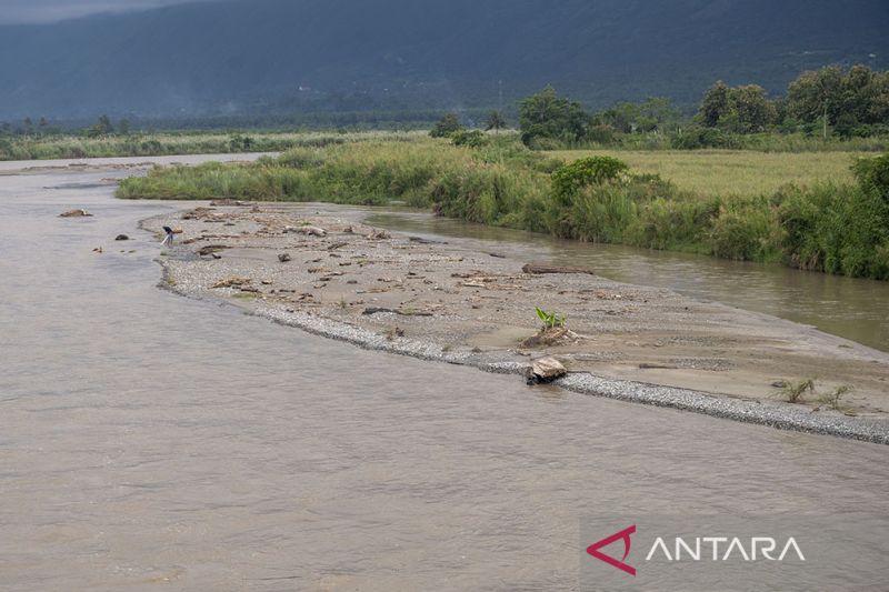 Sedimentasi Sungai Palu Akibat Curah Hujan Tinggi