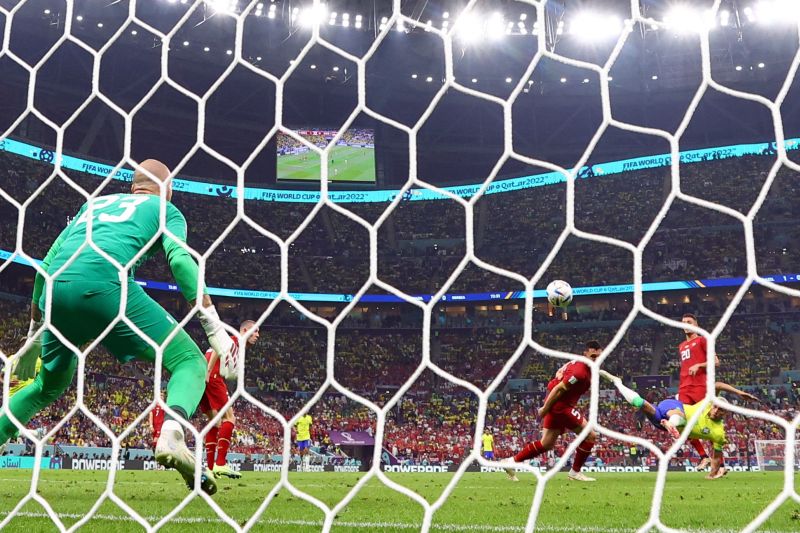 Gol indah Richarlison membantu Brasil mengalahkan Serbia 2-0