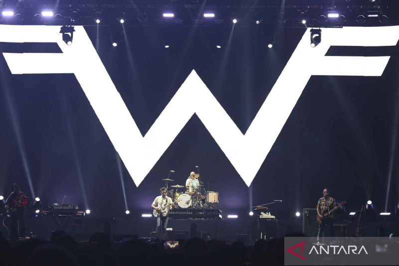 lirik-lagu-say-it-aint-so-oleh-weezer