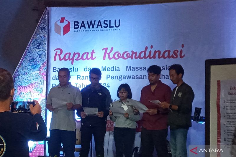 Badan Pengawas Pemilu Indonesia dan sejumlah wartawan membentuk Ikatan Koresponden Pemilu Indonesia