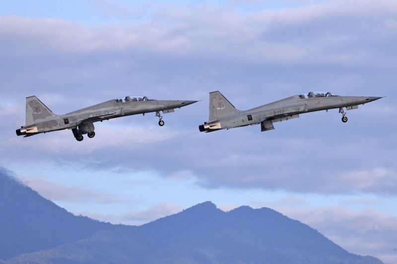 Amerika Serikat memasok Taiwan dengan suku cadang pesawat militer senilai 8 juta