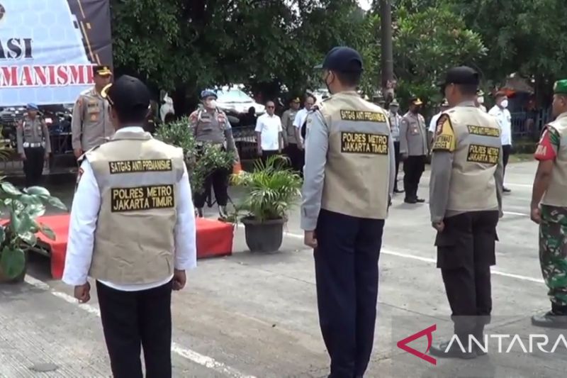 Kriminal kemarin, bandar ganja ditangkap hingga Satgas Anti Premanisme