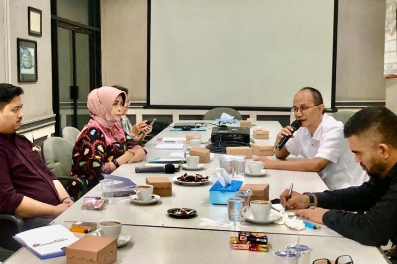 Kadin Jatim minta pemerintah terbitkan tarif cukai tembakau 2023