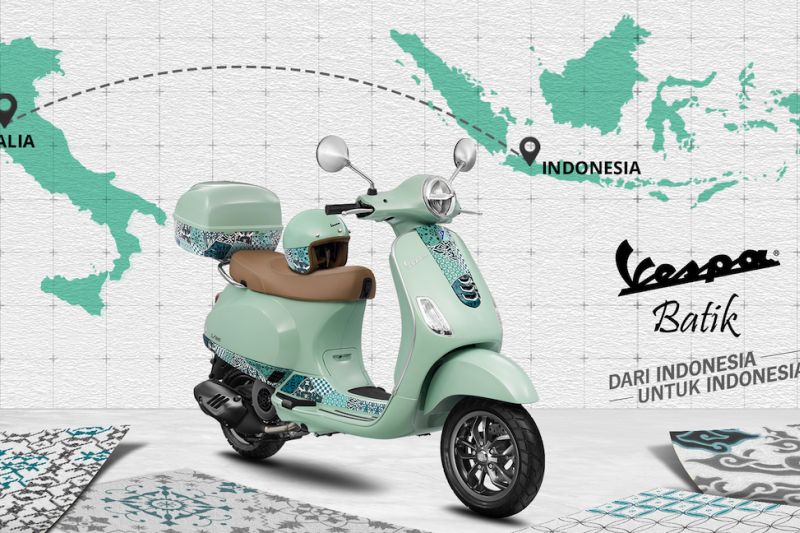 Piaggio memperkenalkan Vespa Batik Iwan Tirta di Indonesia