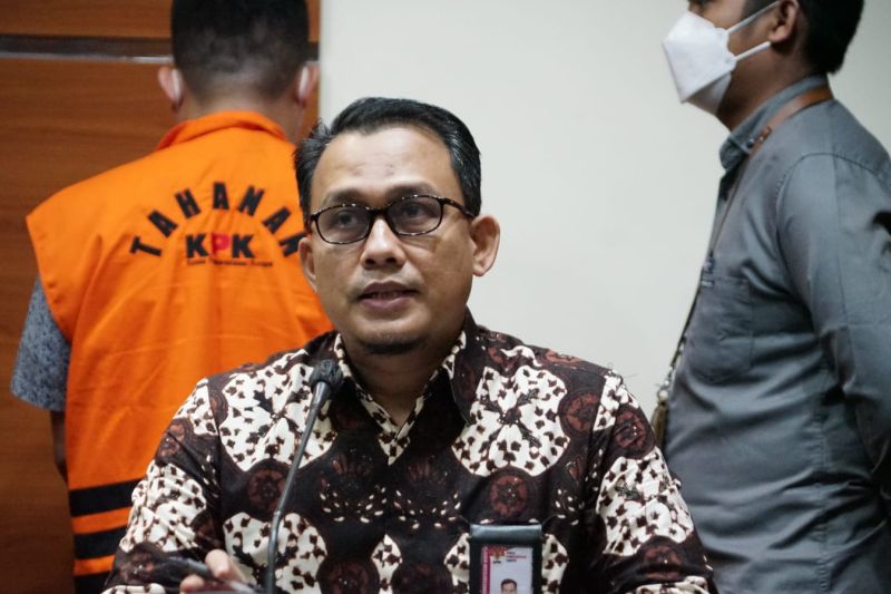 KPK memanggil AKBP Bambang Kayun sebagai tersangka untuk dimintai keterangan
