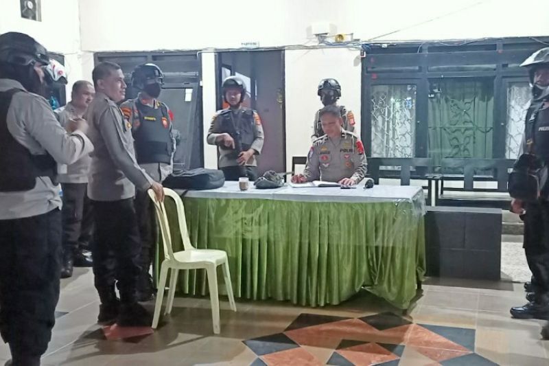 Polres Baubau patroli tempat ibadah pastikan keamanan jelang Natal