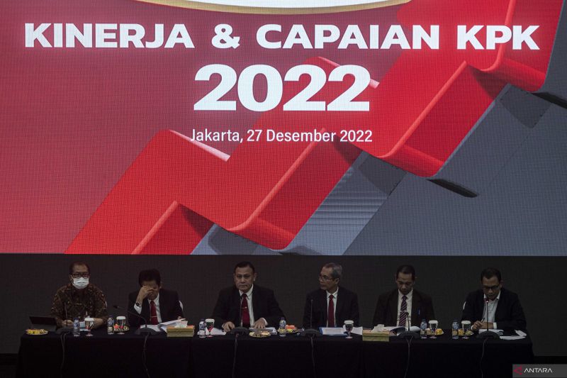 Kemarin, Kinerja KPK 2022 hingga DPO pelaku gagal ginjal akut