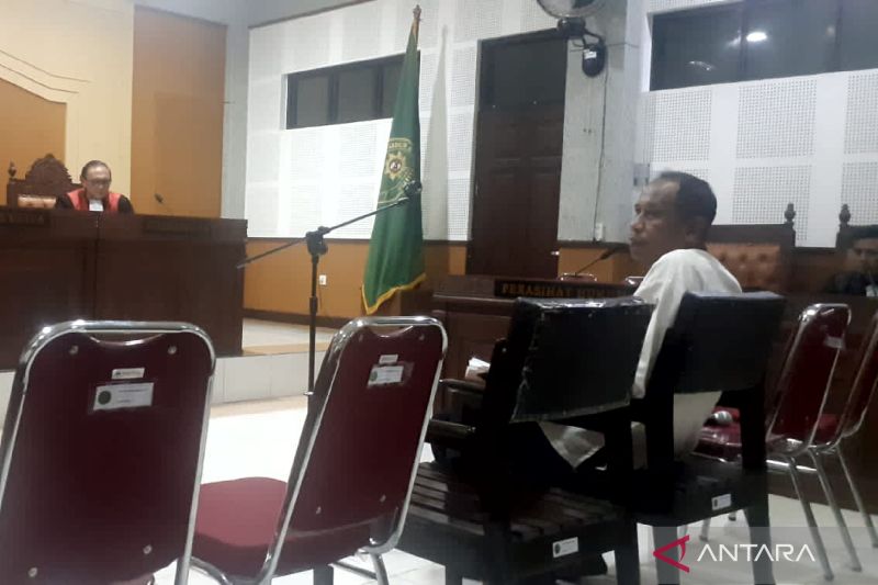 Terdakwa korupsi anggaran BUMDes Mantun Sumbawa Barat dituntut 6 tahun penjara