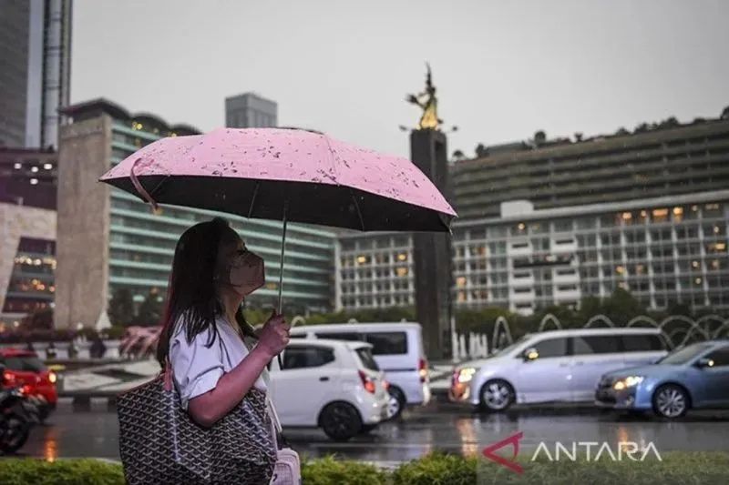 Hujan diprakirakan mengguyur beberapa kota besar di Indonesia