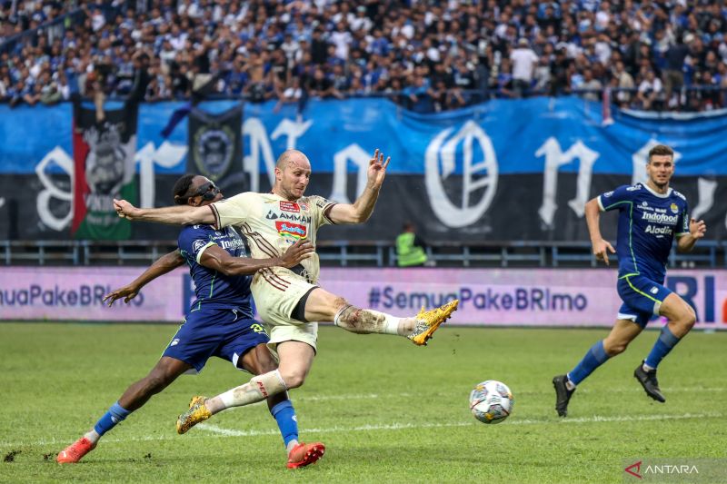 Victor Igbonefo ungkap rasa bangga torehkan empat gelar Liga Indonesia