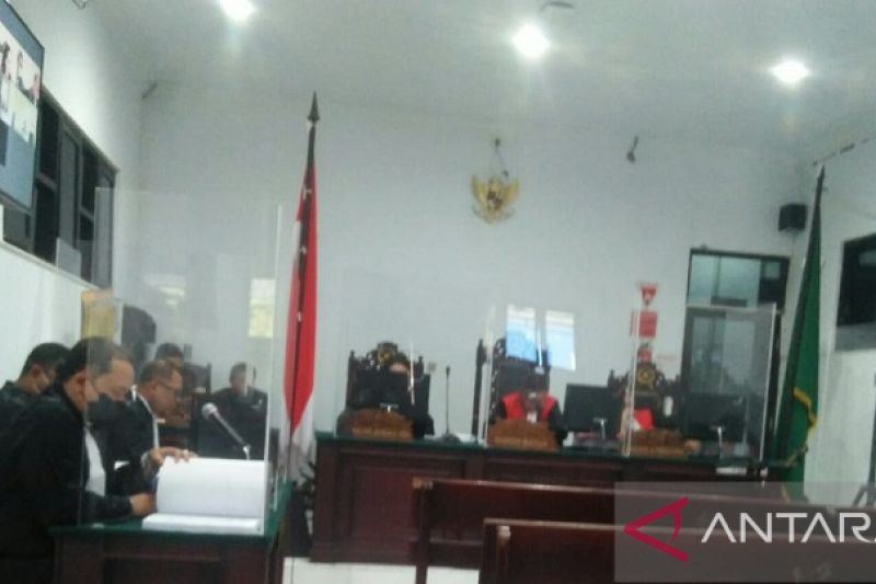 Mantan Wali Kota Ambon dituntut 8,5 tahun penjara