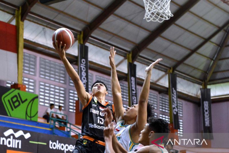 Bumi Borneo Basketball Pontianak kalahkan Satya Wacana Salatiga 77-53