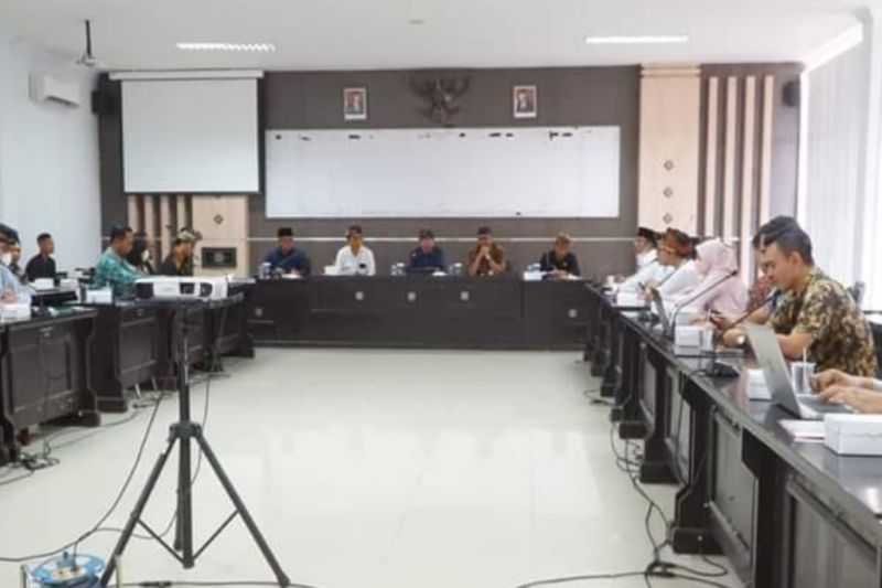 ojk-program-lombok-timur-berkembang-jadi-proyek-percontohan-nasional