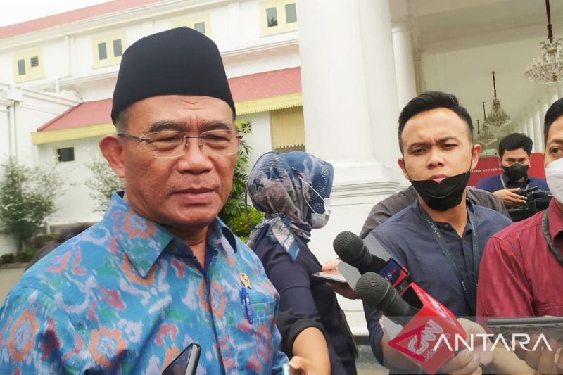 Menko PMK tak masalahkan Menpora jadi calon wakil ketua umum PSSI