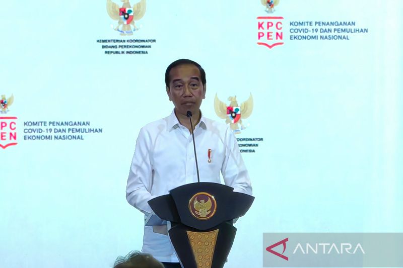 Jokowi ungkap betapa sulitnya manajemen “gas dan rem” tangani pandemi