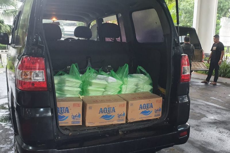 SKPD pemprov sediakan makanan siap saji bantu korban banjir Manado