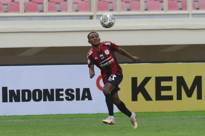 Dua pemain Persipura dipinjamkan ke klub Liga 1 Indonesia
