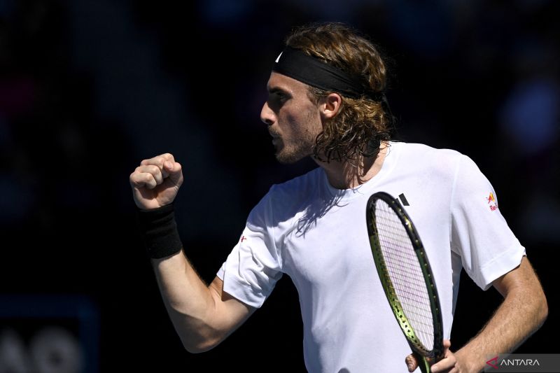 Tsitsipas selangkah dari gelar Grand Slam dan peringkat satu dunia