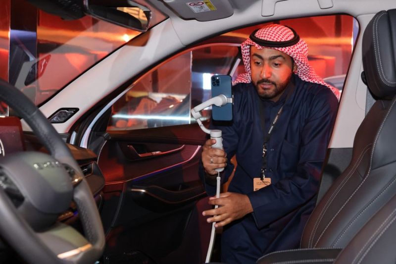 SUV mewah EXEED VX tarik minat pecinta mobil di Arab Saudi 1