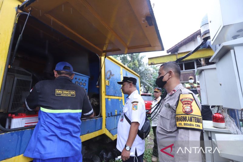 Sembilan pompa mobile disiagakan antisipasi banjir di Bidara Cina