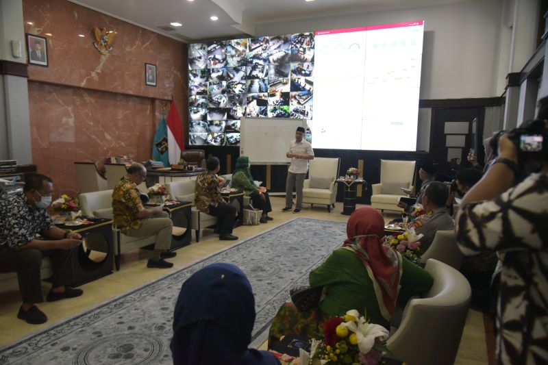 Wali Kota Surabaya siapkan akomodasi warga yang hadir di satu abad NU