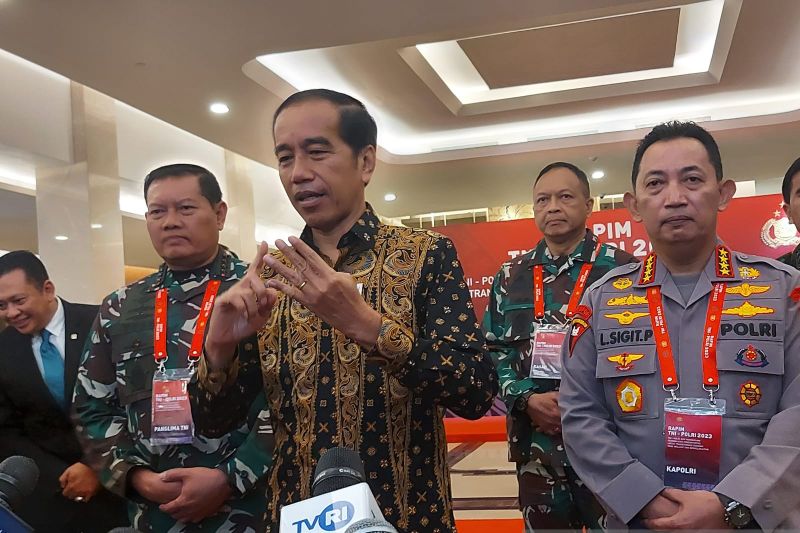 Jokowi kembali wanti-wanti kapolda/pangdam jika terjadi karhutla