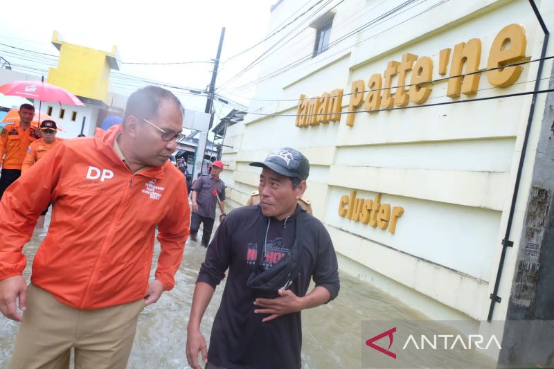 Wali Kota Makassar minta PDAM siapkan air bersih bagi korban banjir
