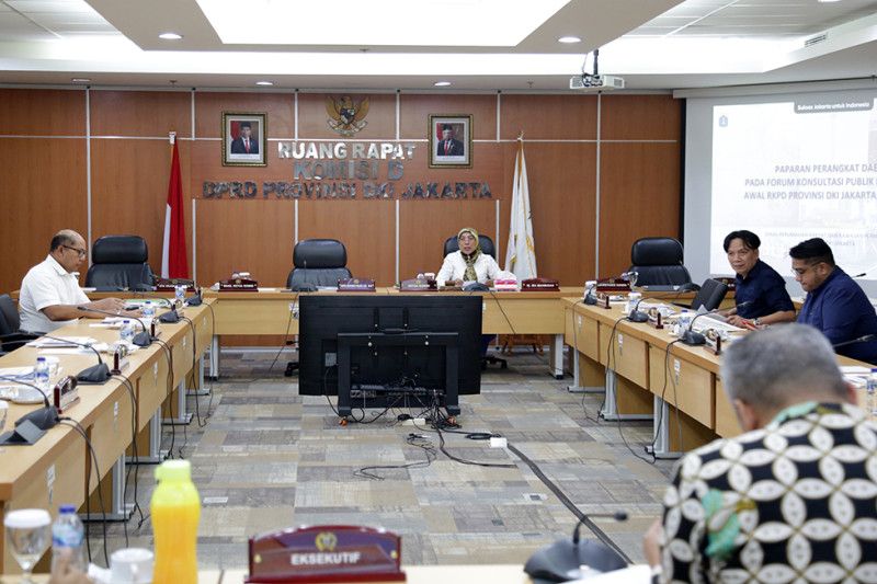 Legislator minta Pemprov DKI Jakarta benahi TPU Rorotan