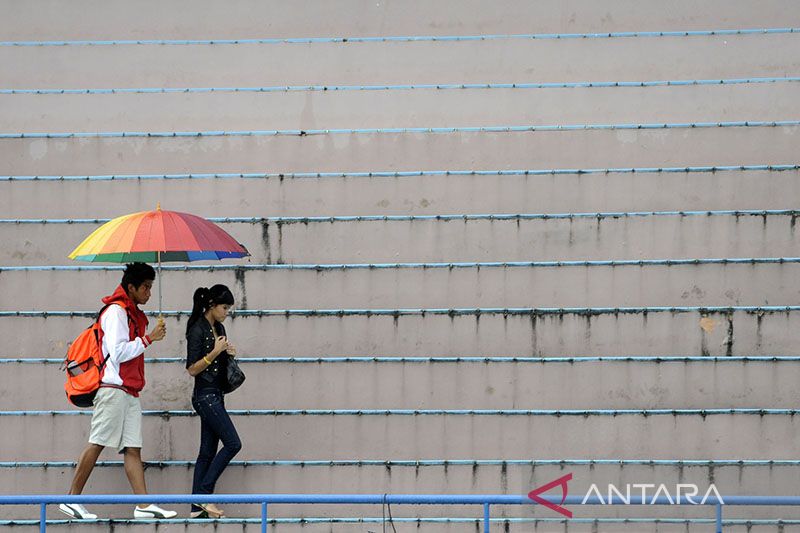 Minggu siang, DKI Jakarta diperkirakan hujan