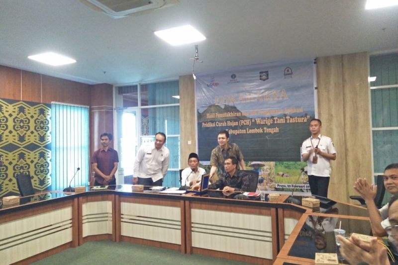 Lombok Tengah kini punya aplikasi prediksi curah hujan “Warige Tani Tastura”