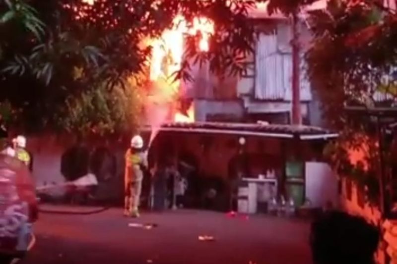 Ada tiga korban akibat kebakaran di Tanah Abang Jakarta Pusat