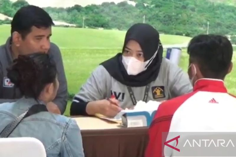 Keluarga korban kebakaran depo Pertamina Plumpang datangi RS Polri
