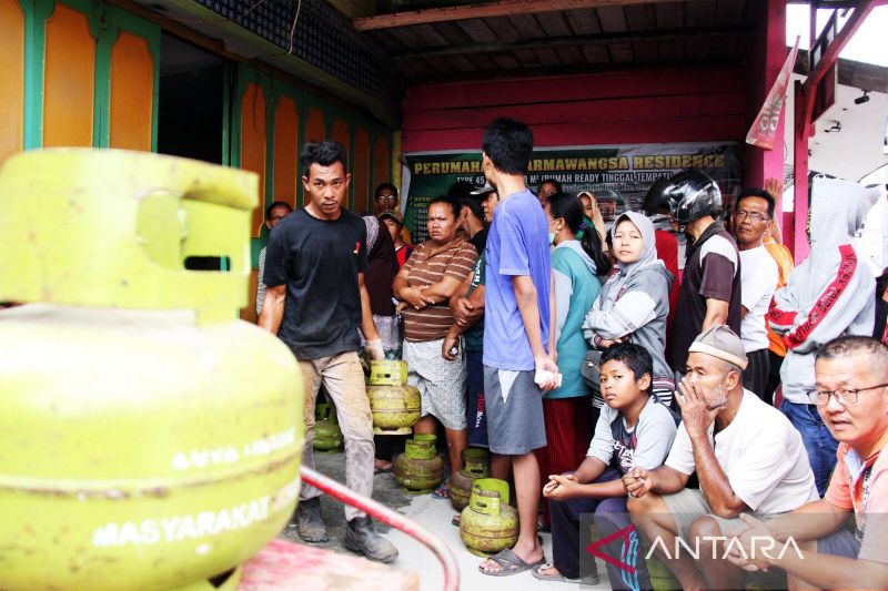 FOTO - Elpiji langka di Dumai dan Rohil