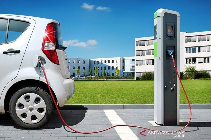 Luhut pastikan semua produsen bisa dapat insentif mobil listrik