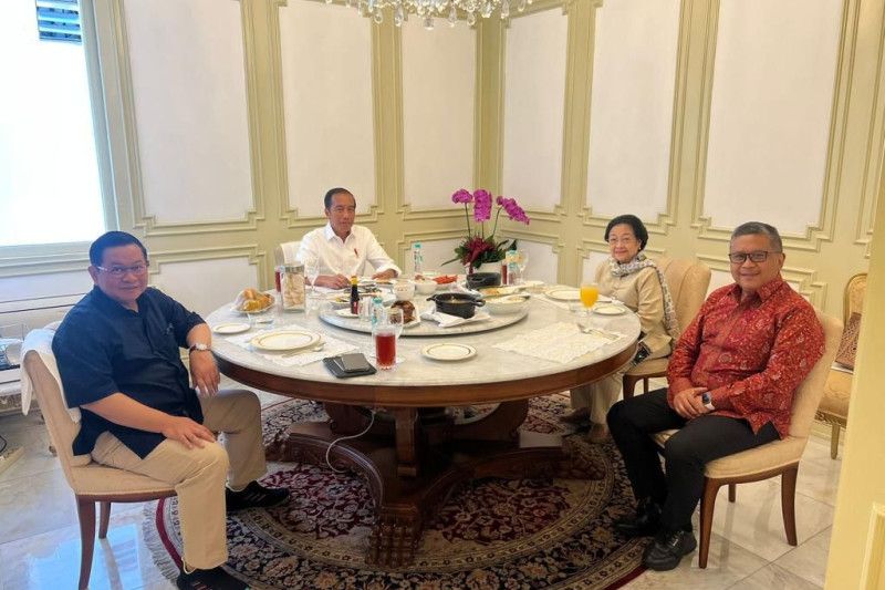 Megawati dan Presiden bahas persoalan bangsa hingga pemilu di Istana