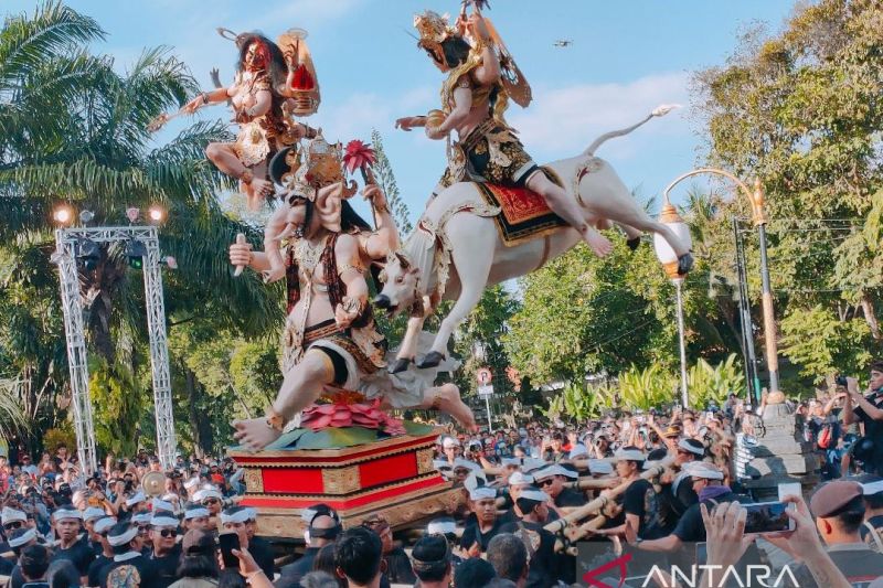 Festival Ogoh-ogoh Menyambut Hari Raya Nyepi