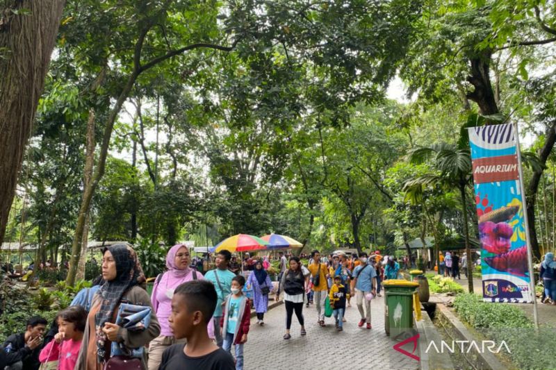 Pengunjung Taman Margasatwa Ragunan capai 14.000 saat libur Nyepi