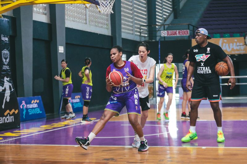 Timnas basket putri berguru ke pelatih NBA persiapkan SEA Games