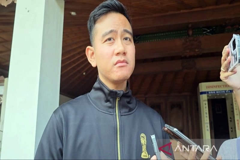 Gibran: Stadion Manahan sudah matang, tinggal tunggu keputusan FIFA