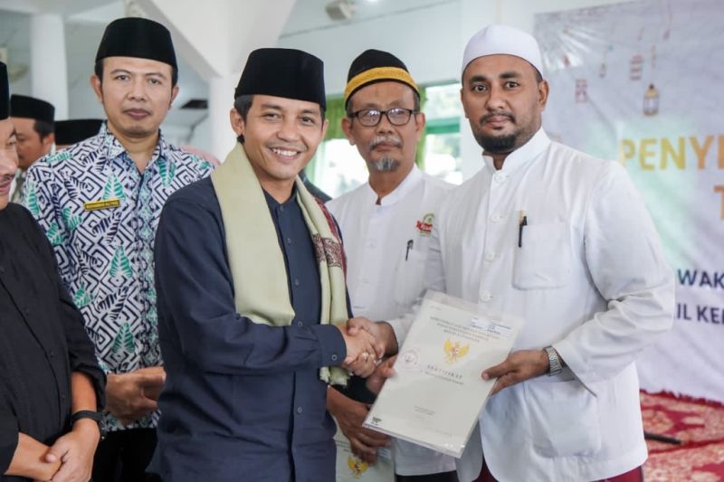 Wamen ATR/BPN targetkan sertifikasi tanah wakaf di Jatim tuntas 2023