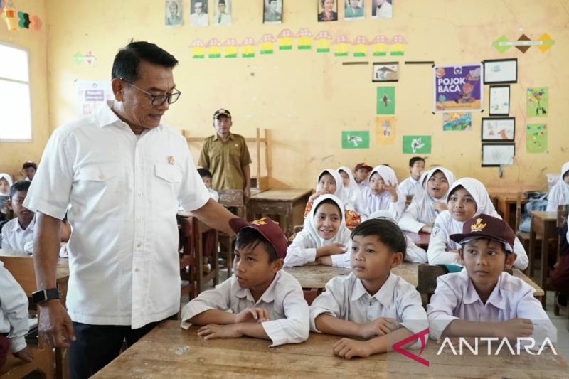 Humaniora: Moeldoko: Indonesia terus kejar ketertinggalan di bidang pendidikan