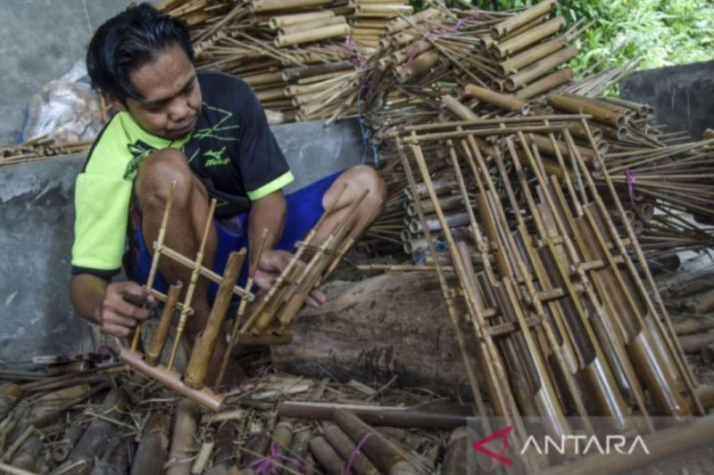 melampaui-pdb-mencari-indikator-kesejahteraan-sejati
