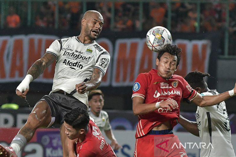 Persia Jakarta menang melawan Persib Bandung dengan skor 2-0