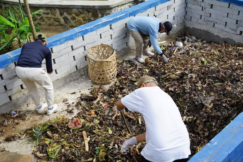 Potret Nyata Pengelolaan Sampah Terpadu di Desa BRILiaN Jatihurip Tasikmalaya