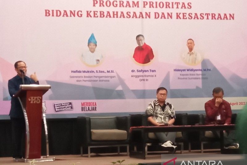 Kemendikbudristek revitalisasi 71 bahasa daerah di Indonesia